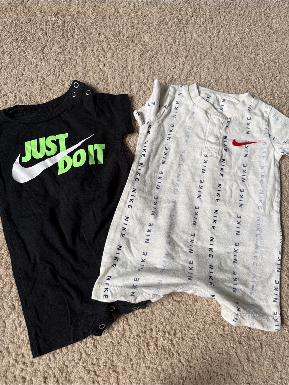 Nike Kids' Black "Just Do It" Bodysuit & White Logo Romper Set size 0-3